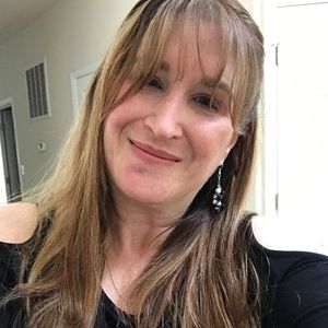 Meet your Posher, Cathy